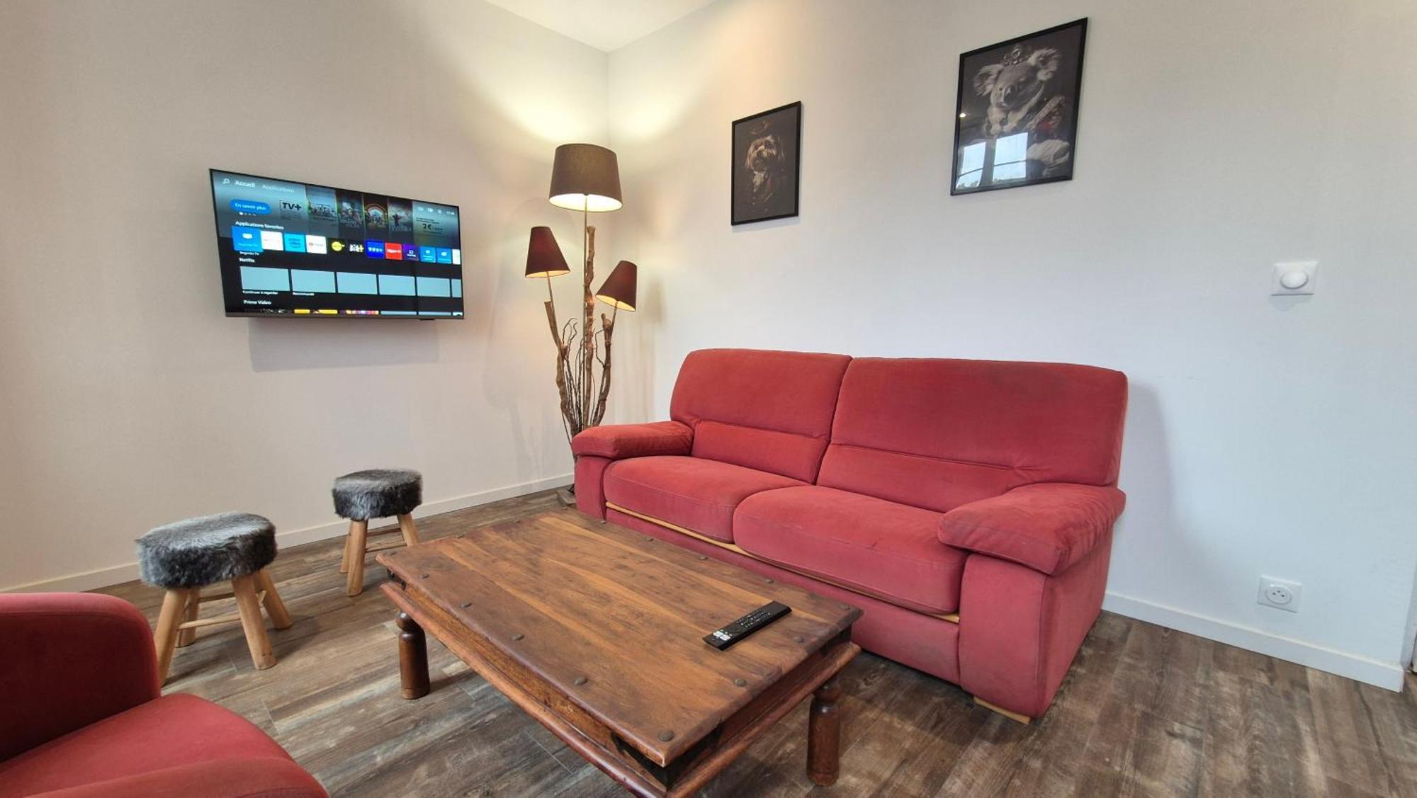 Holiday home Maison Les Glycines *